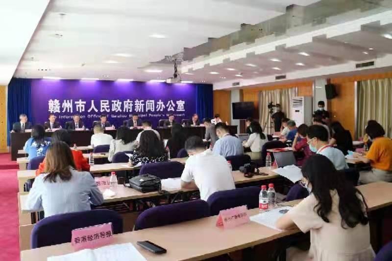 凤凰网澳门正版免费,凤凰网澳门正版免费，新闻资讯的全新体验