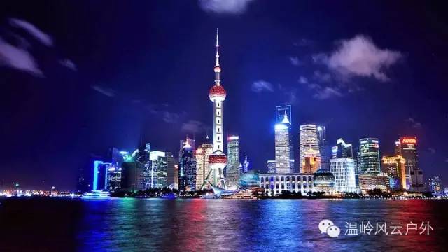 2025澳门管家婆三肖100%,澳门是中国历史悠久的城市之一，以其独特的文化、经济和社会背景吸引了众多人的目光。近年来，随着科技的飞速发展和互联网的普及，越来越多的人开始关注各种预测和占卜，其中关于生肖运势的预测更是备受关注。本文将探讨关于澳门管家婆三肖预测的话题，并尝试从多个角度阐述其背后的含义和可能性。但请注意，本文仅为娱乐性质，并不能保证预测的准确性。